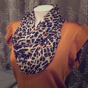 OPI  Scarf 💕 Only w/ purchase!!